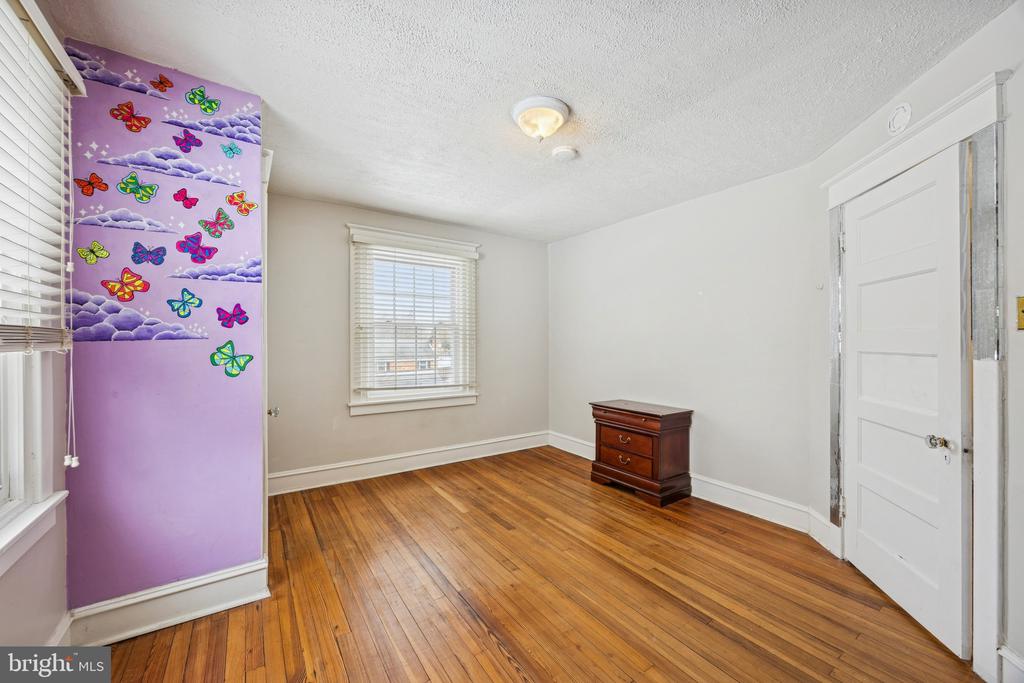 120 W SPRINGFIELD ROAD