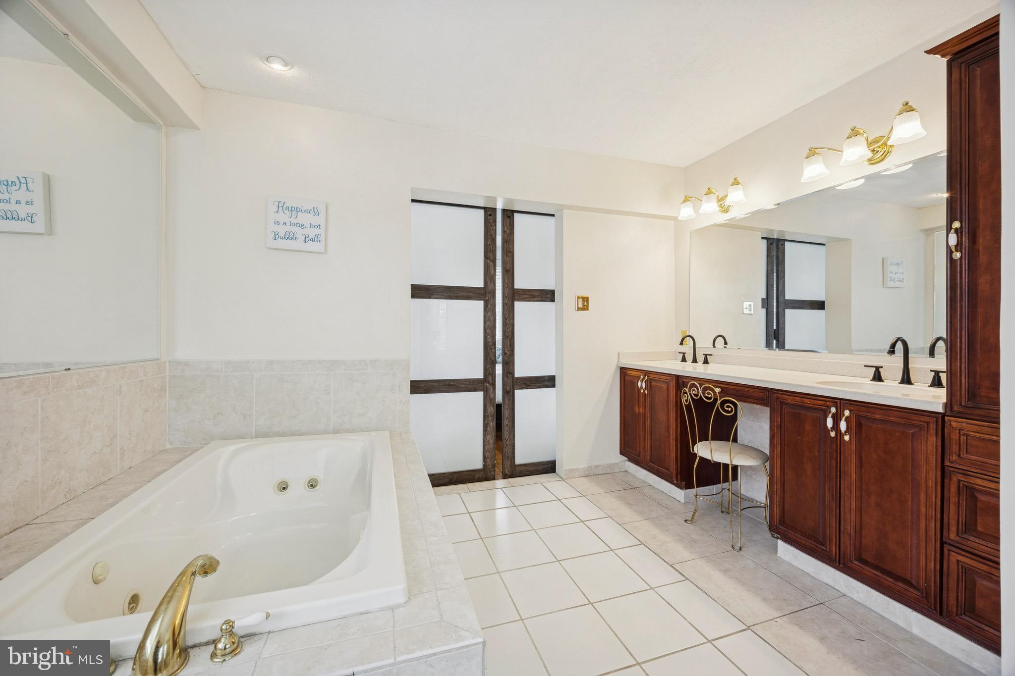 120 W SPRINGFIELD ROAD