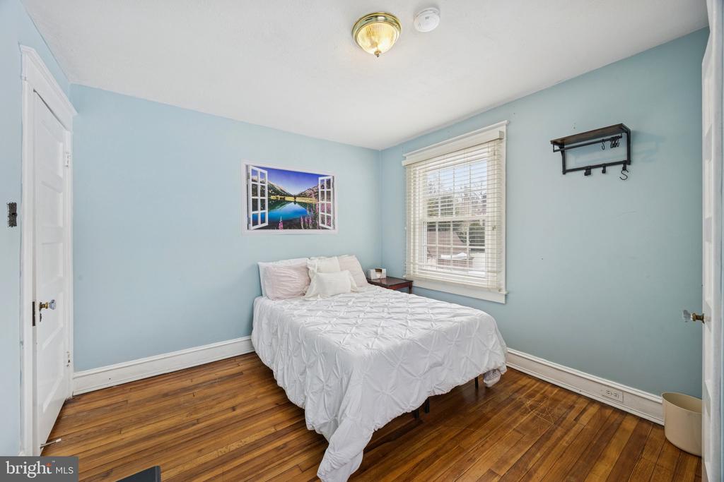 120 W SPRINGFIELD ROAD