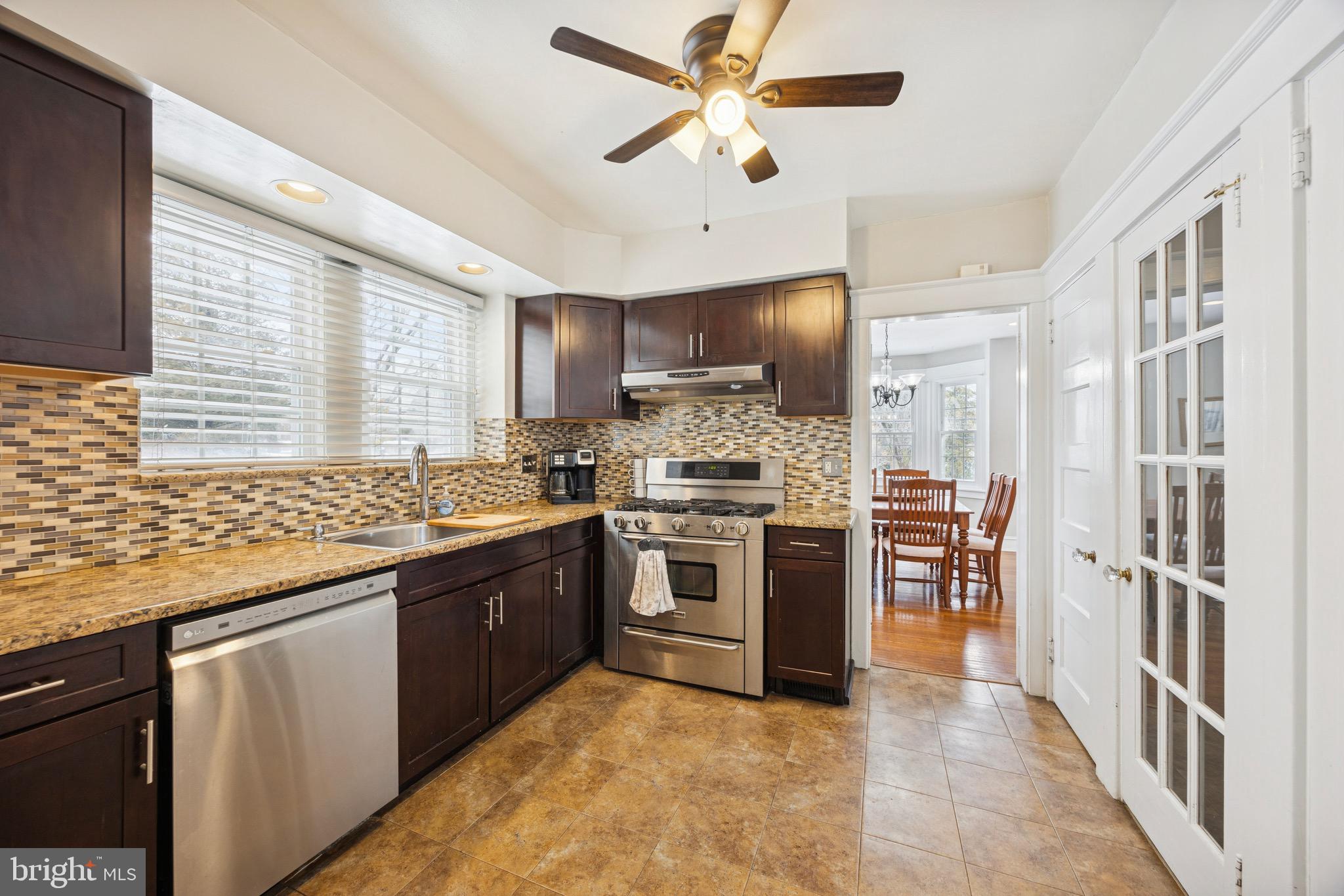 120 W SPRINGFIELD ROAD