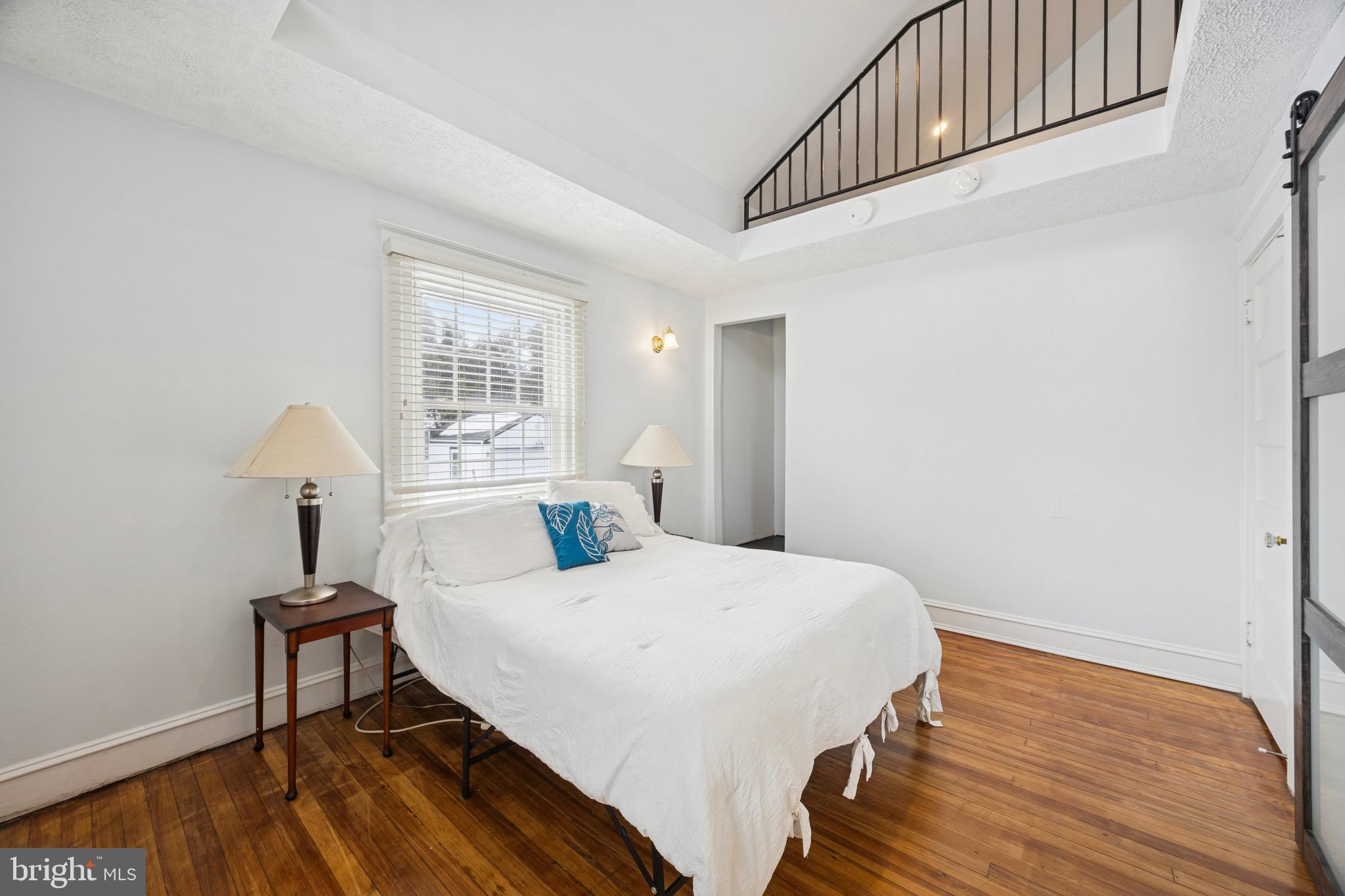 120 W SPRINGFIELD ROAD