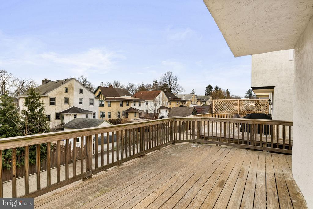 633 GEORGES LANE