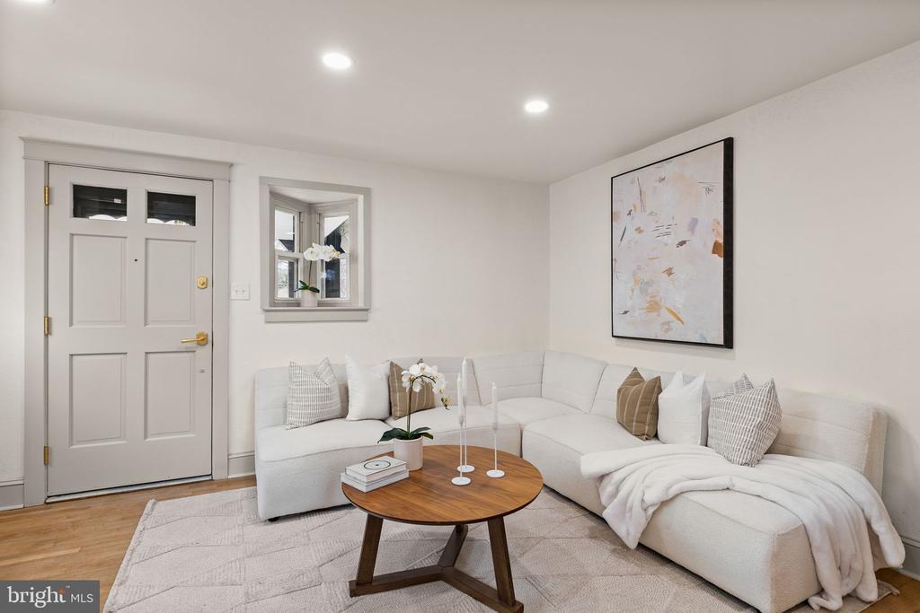 633 GEORGES LANE