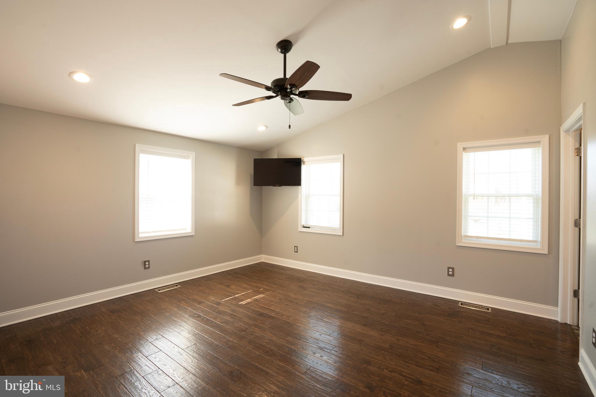 2632 WENDY ROAD