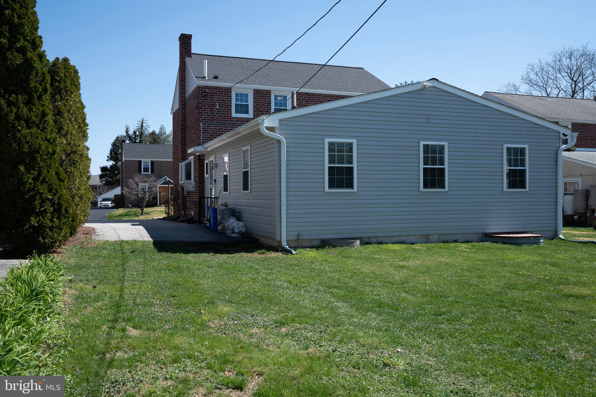 2632 WENDY ROAD