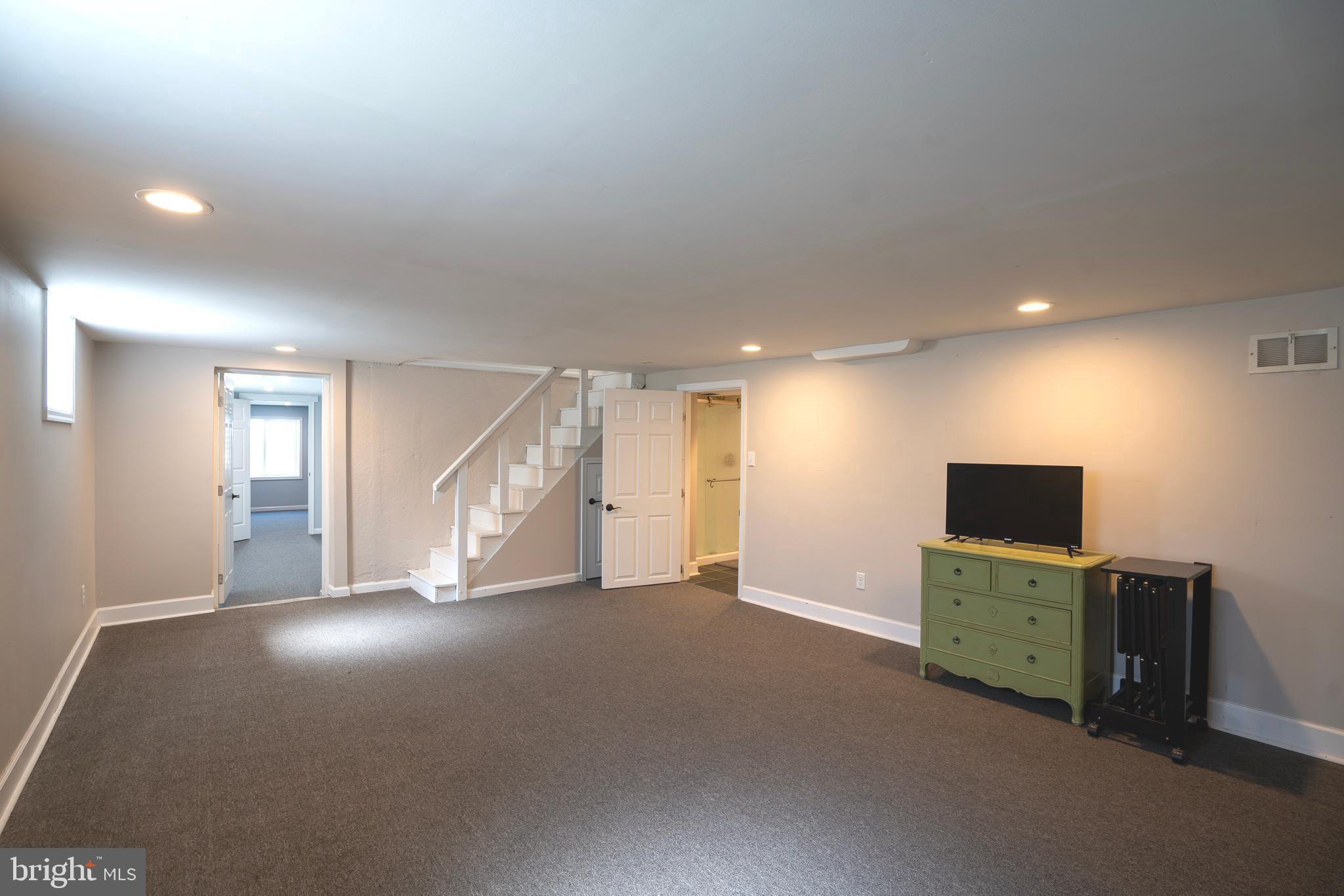 2632 WENDY ROAD