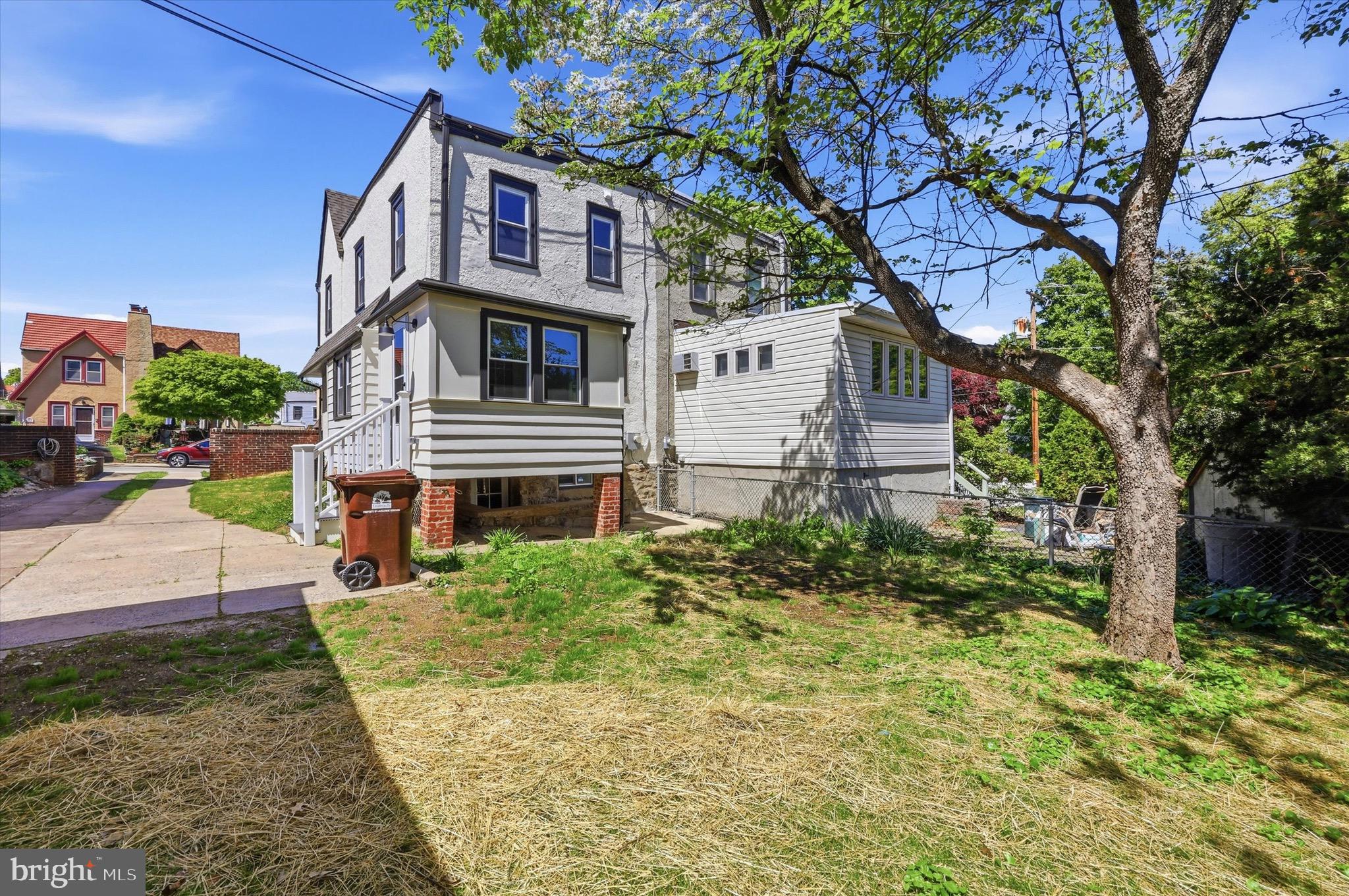 252 W GREENWOOD AVENUE