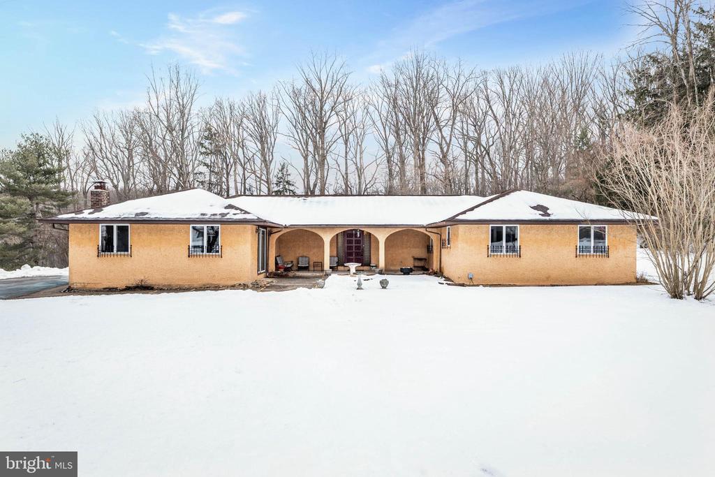 303 CRUM CREEK LANE