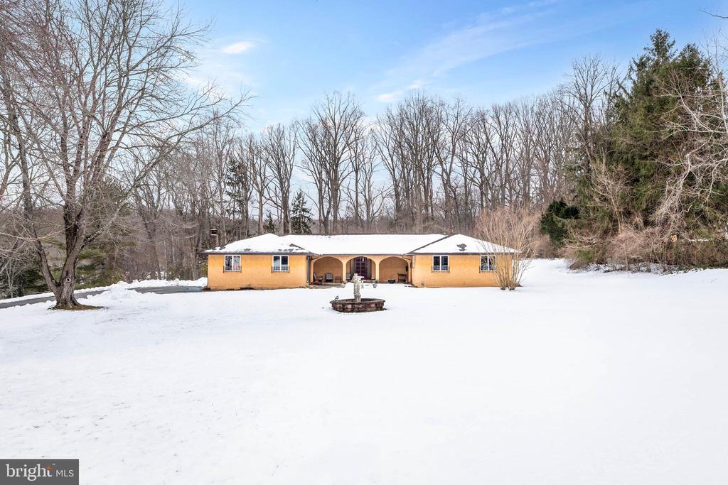 303 CRUM CREEK LANE