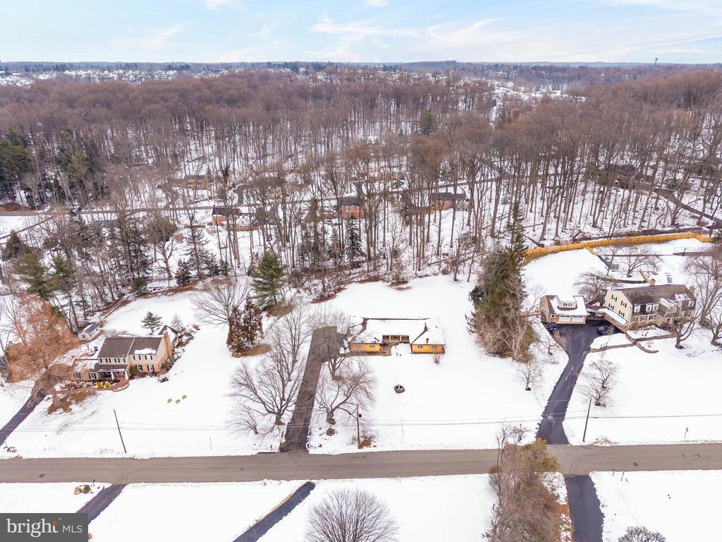 303 CRUM CREEK LANE