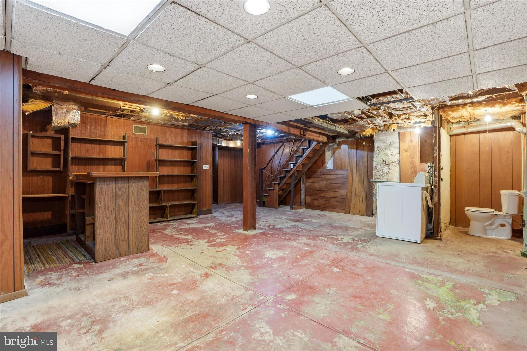 824 COLLENBROOK AVENUE