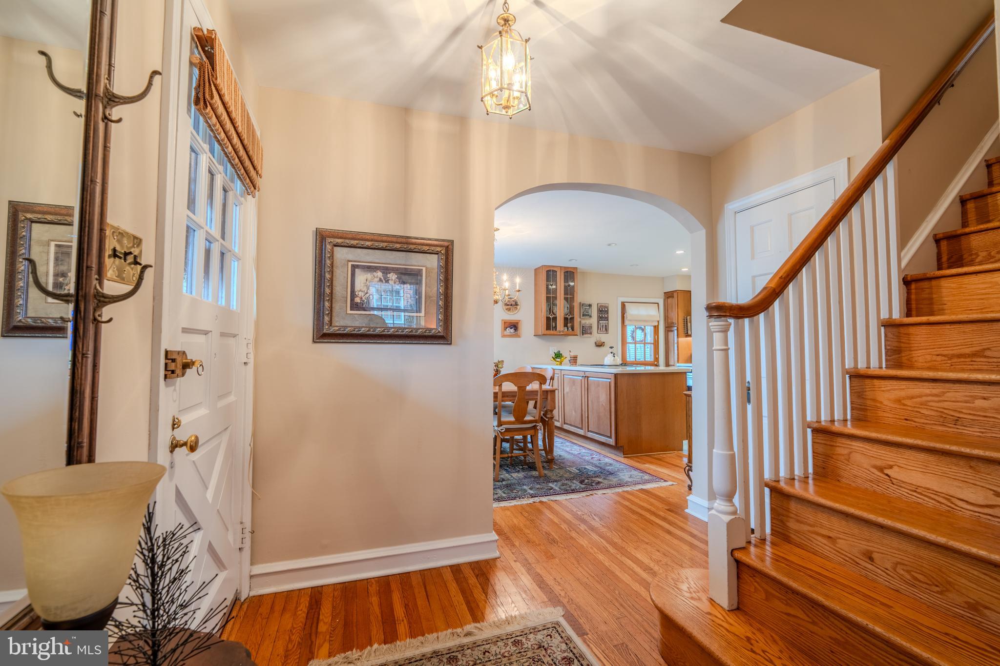 1604 EARLINGTON ROAD