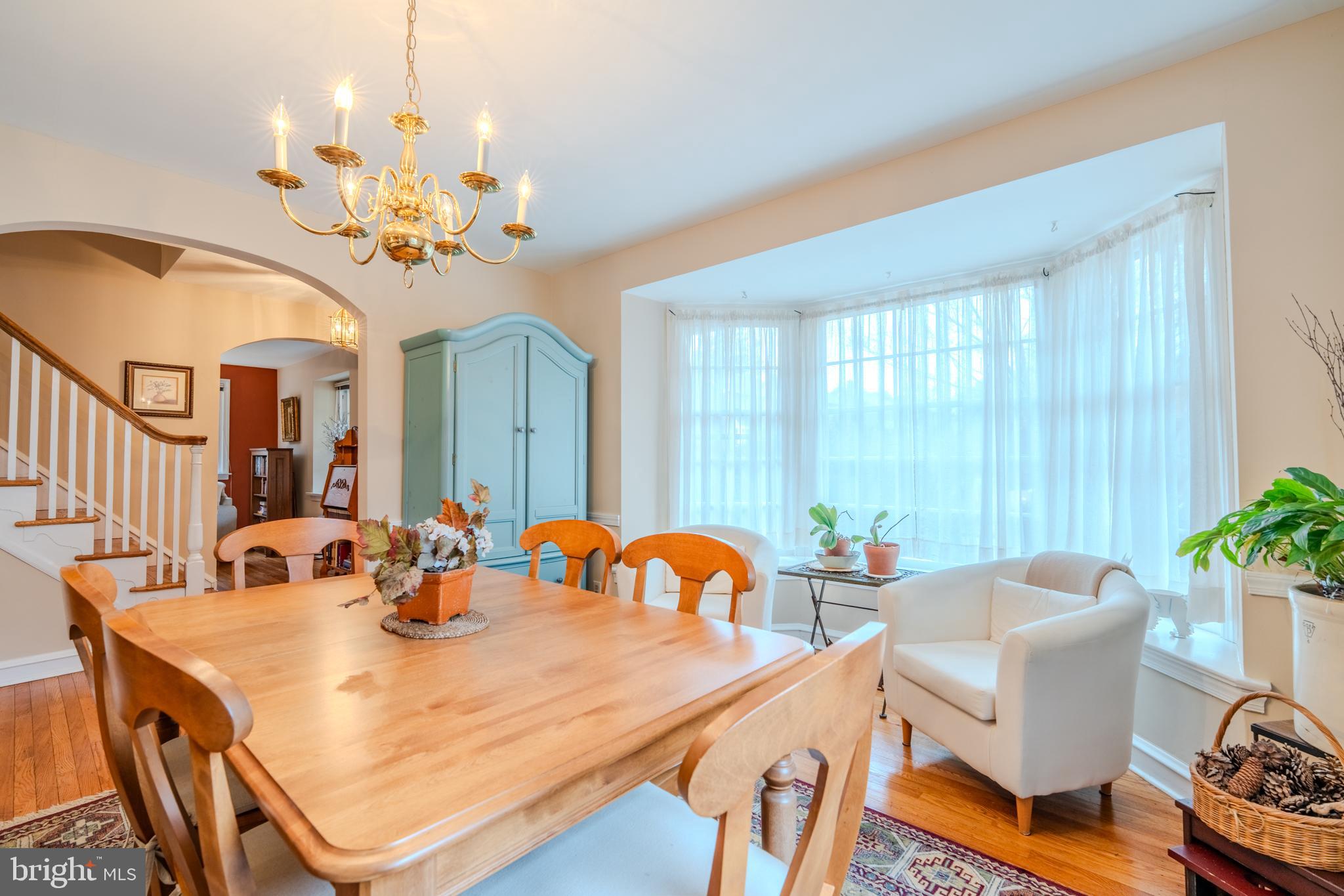 1604 EARLINGTON ROAD