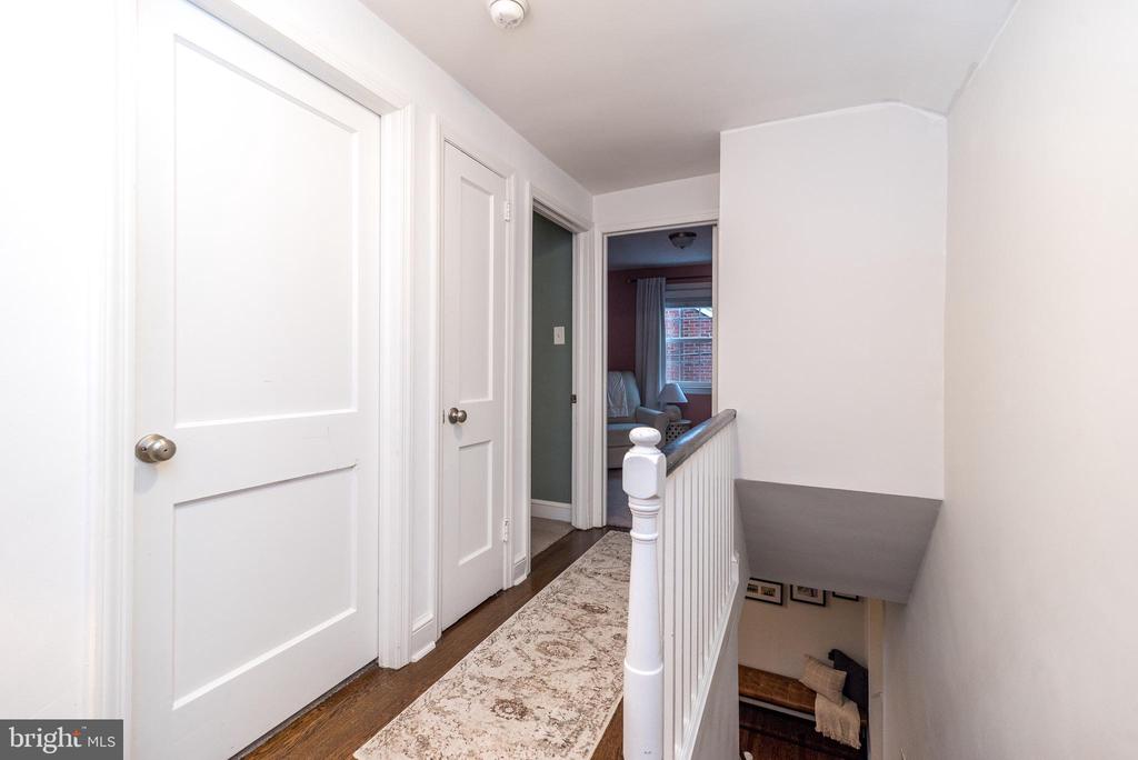 8 MYRTLE AVENUE