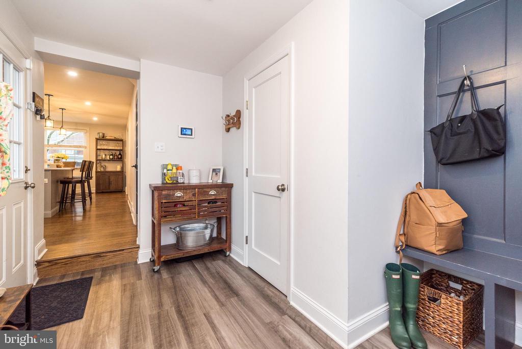 8 MYRTLE AVENUE