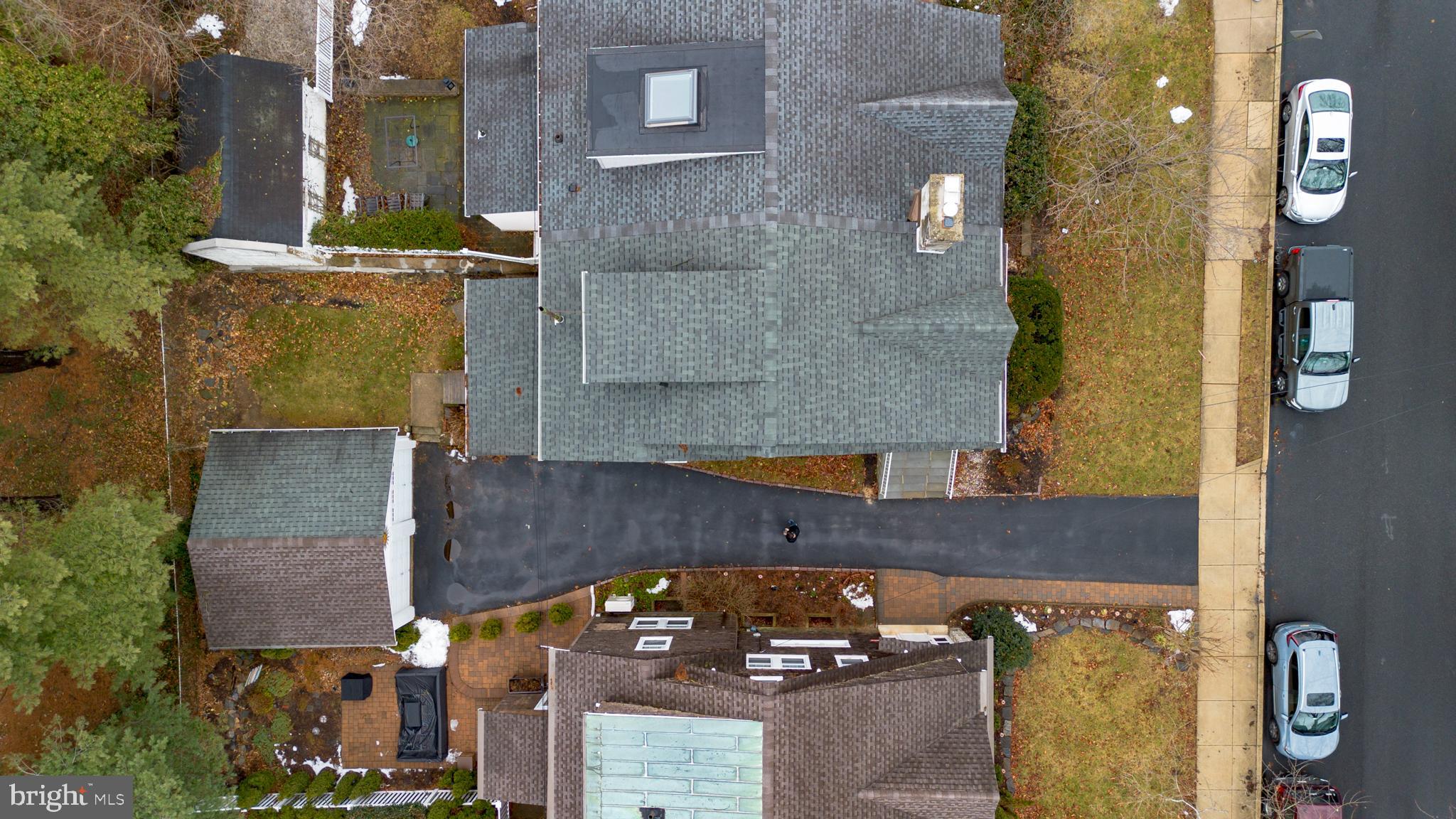 540 COUNTRY CLUB LANE