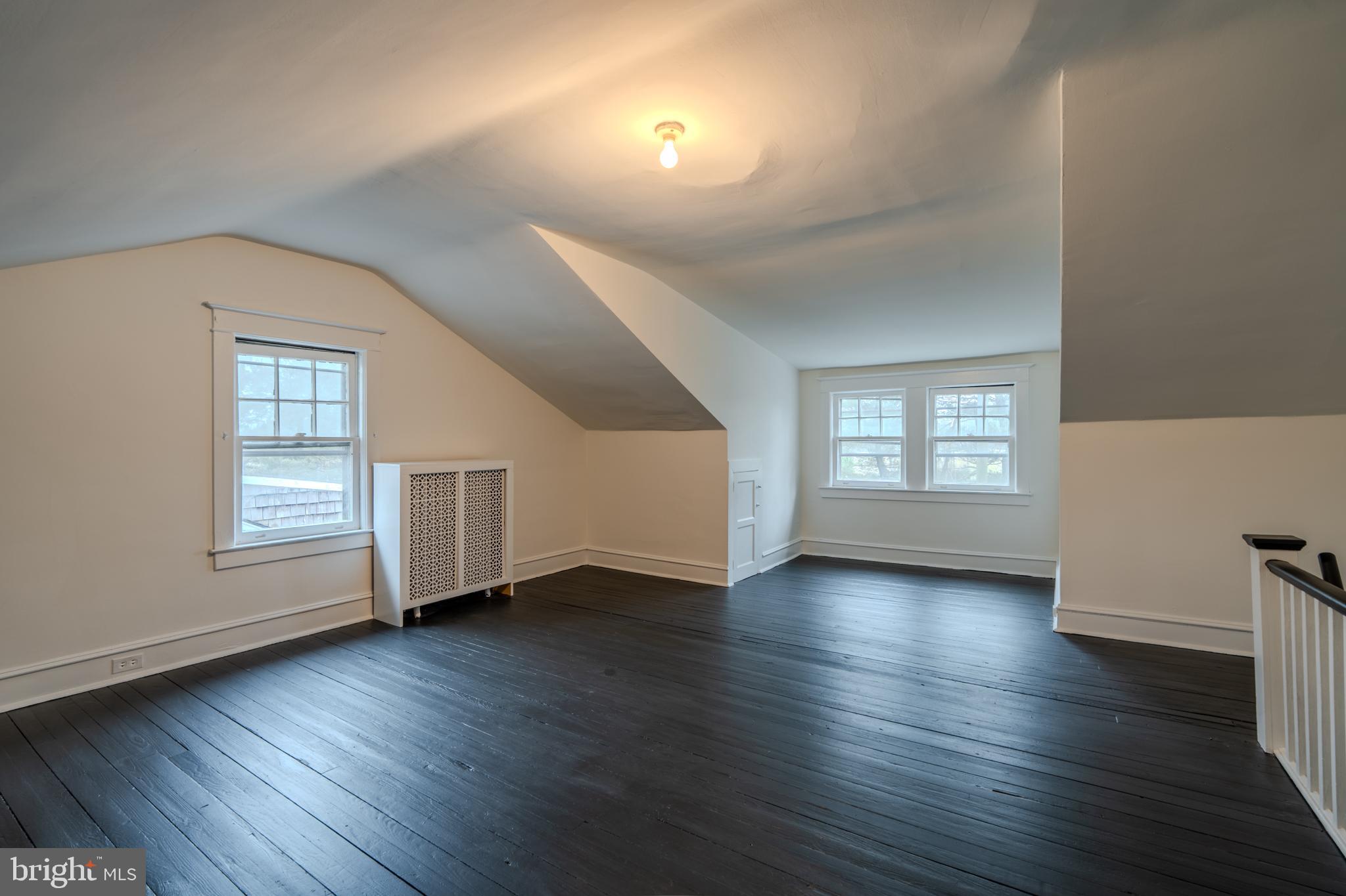 540 COUNTRY CLUB LANE