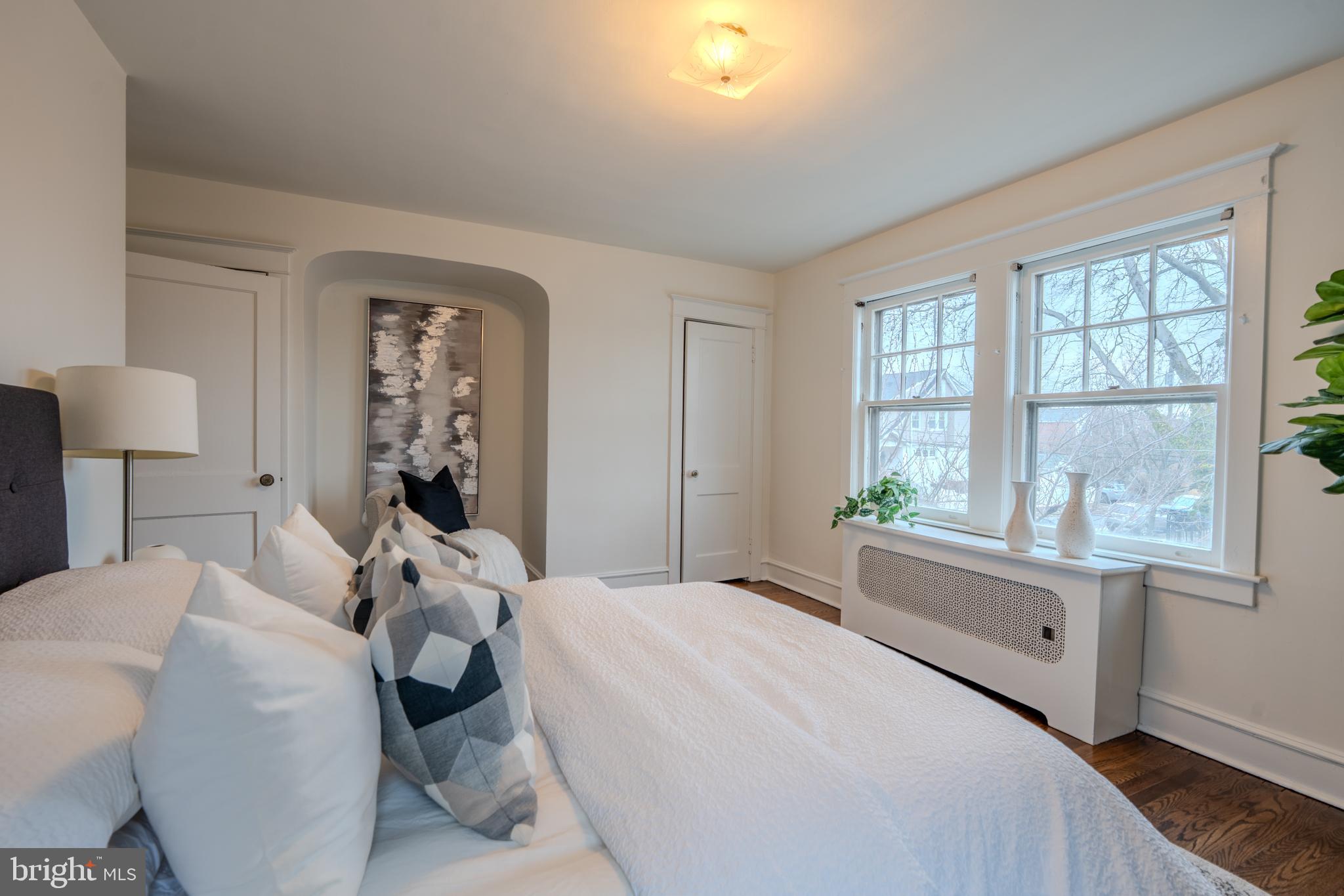 540 COUNTRY CLUB LANE