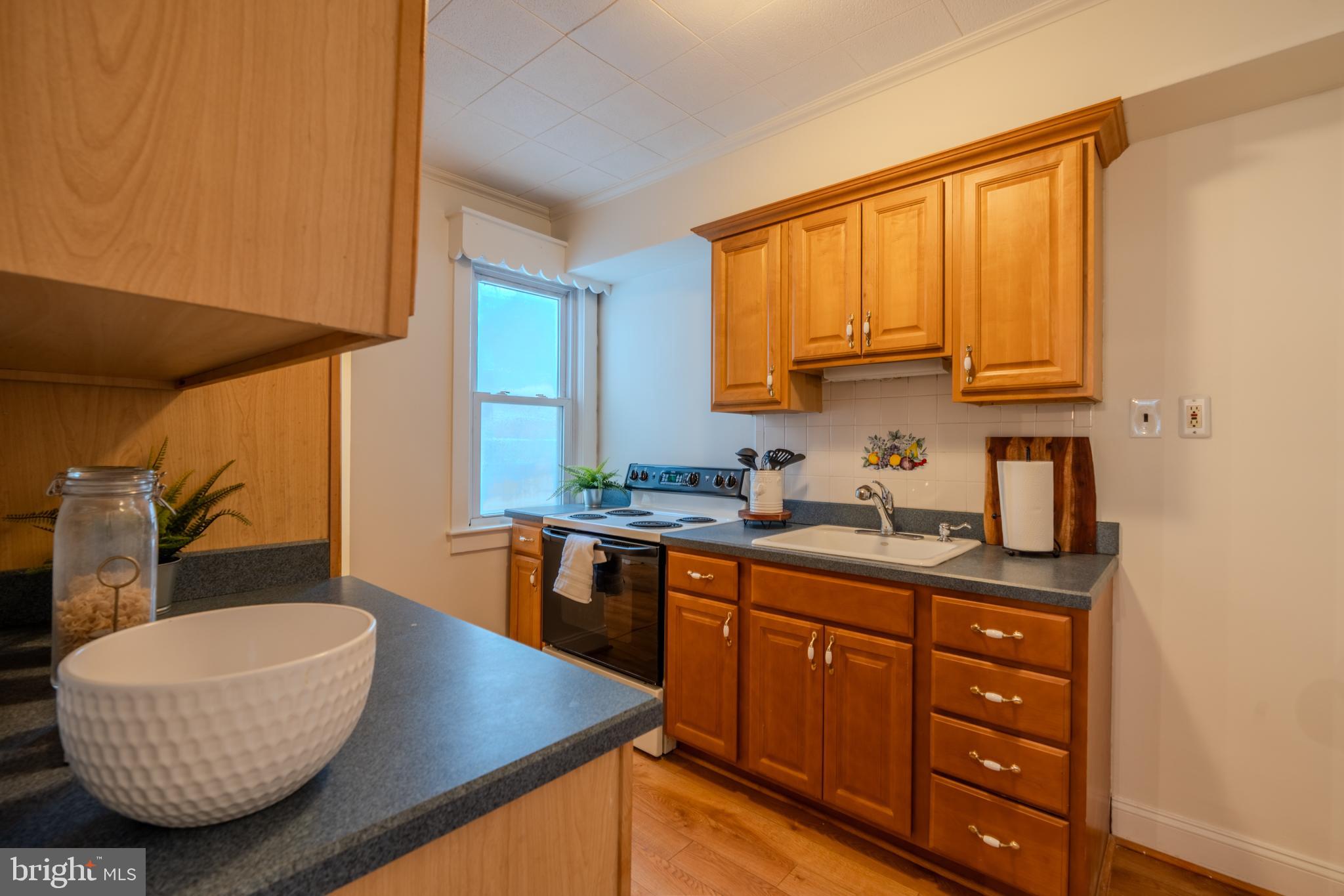 540 COUNTRY CLUB LANE