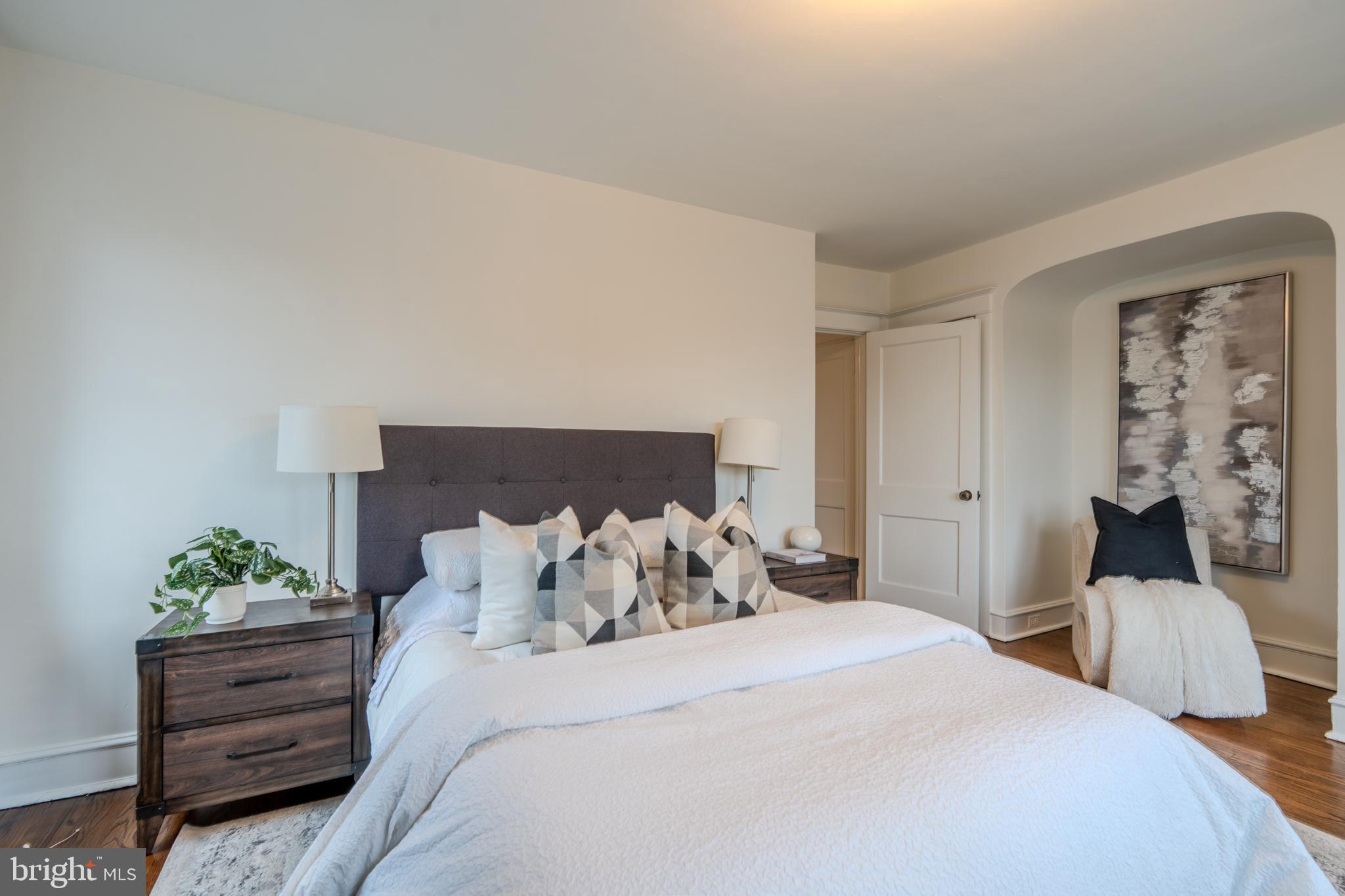 540 COUNTRY CLUB LANE