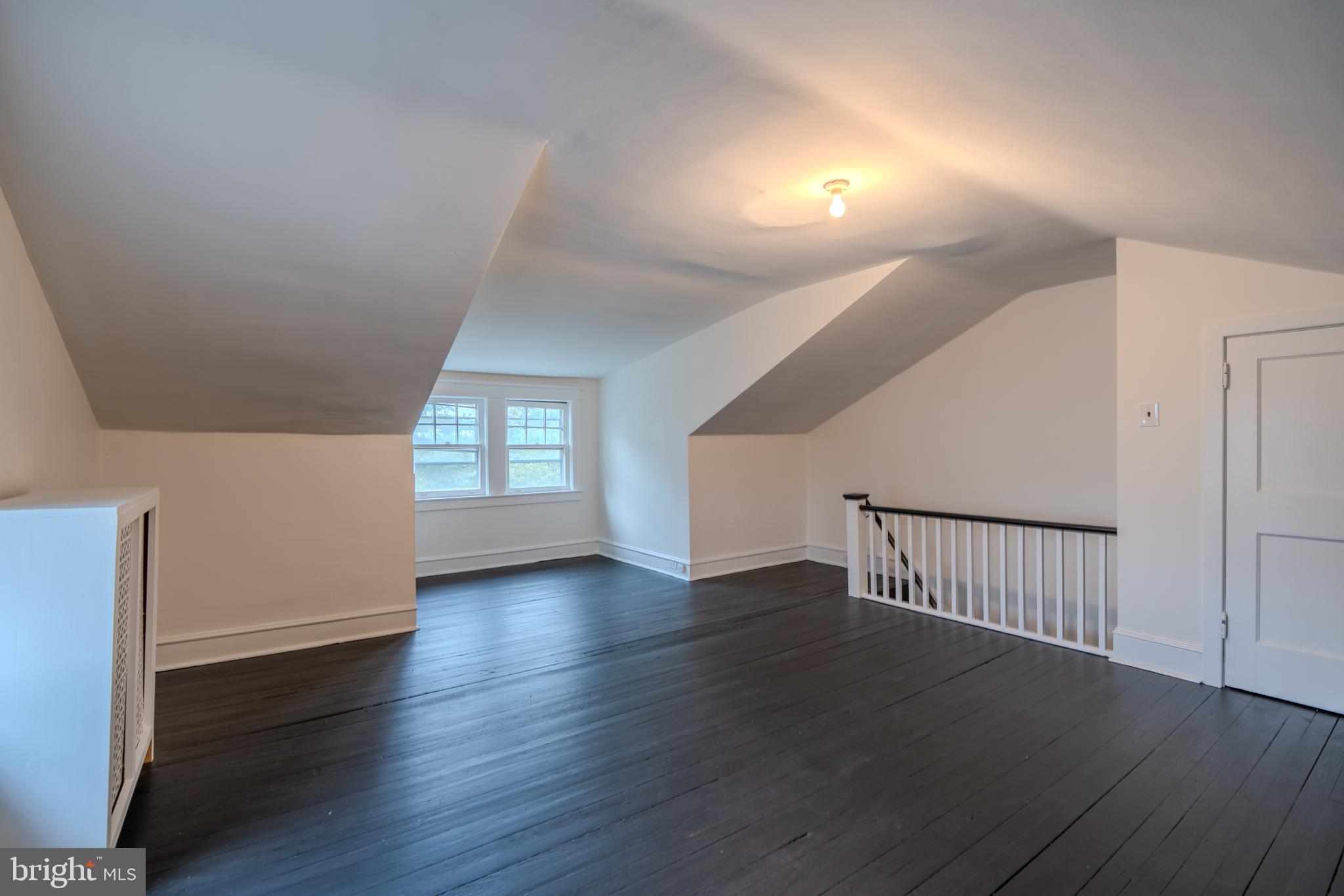 540 COUNTRY CLUB LANE