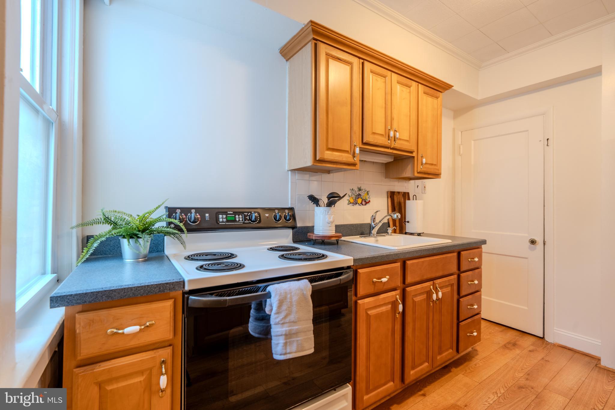 540 COUNTRY CLUB LANE