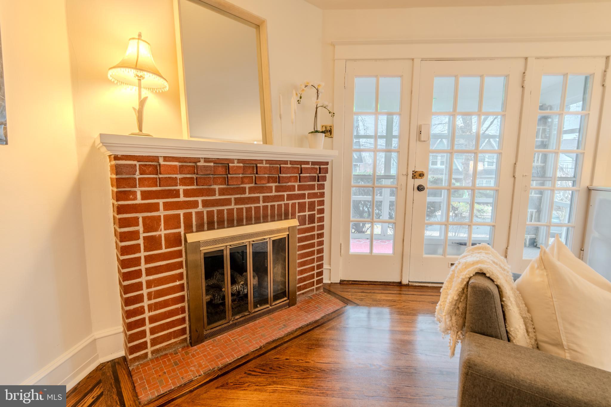 540 COUNTRY CLUB LANE