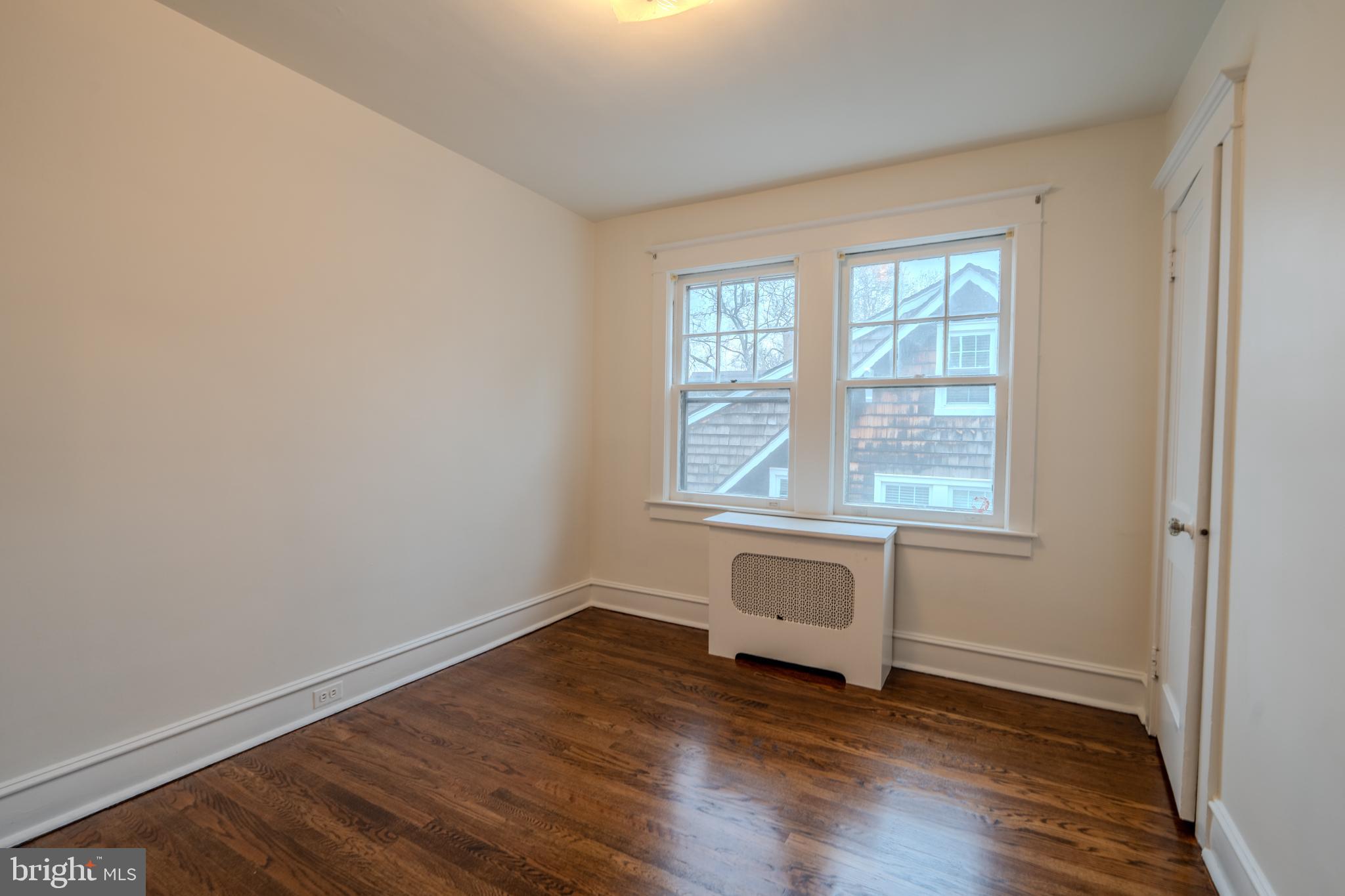 540 COUNTRY CLUB LANE