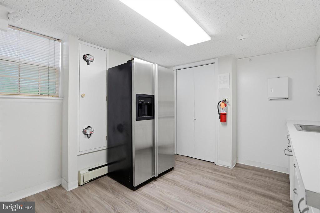 1001 E DARBY ROAD FIRST FLOOR UNIT A