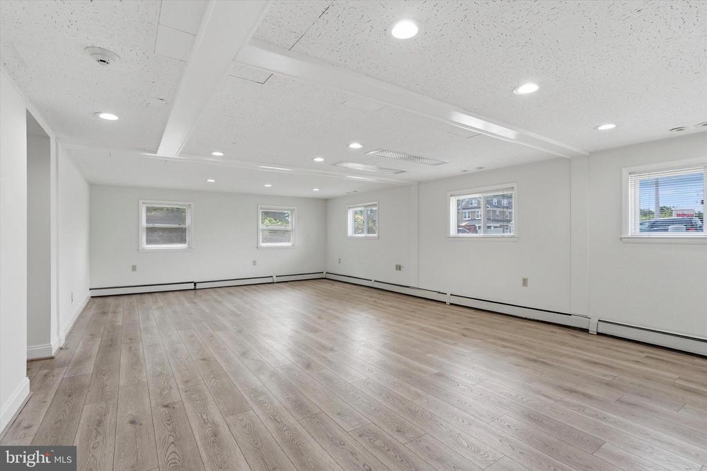 1001 E DARBY ROAD FIRST FLOOR UNIT A