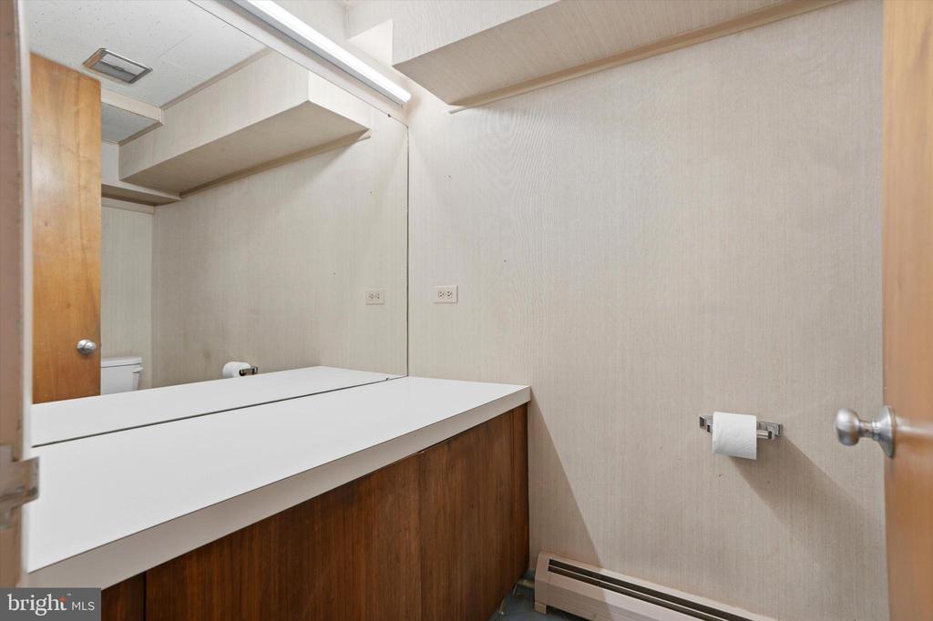 1001 E DARBY ROAD FIRST FLOOR UNIT A