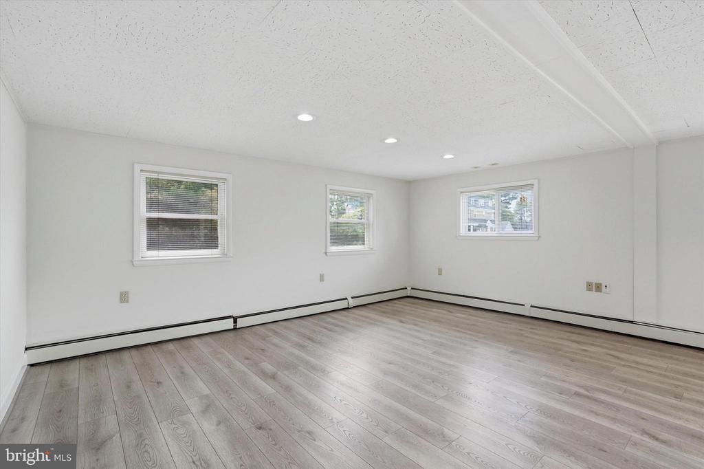 1001 E DARBY ROAD FIRST FLOOR UNIT A