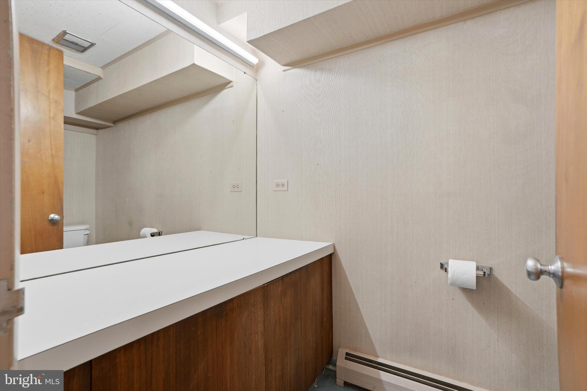1001 E DARBY ROAD FIRST FLOOR UNIT A