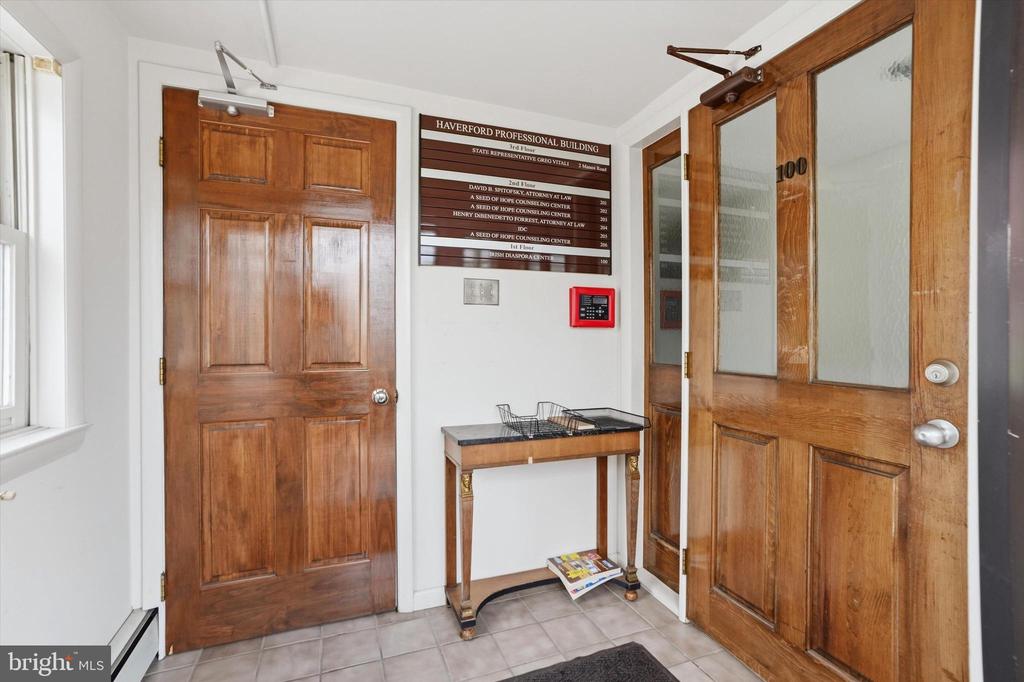 1001 E DARBY ROAD FIRST FLOOR UNIT A