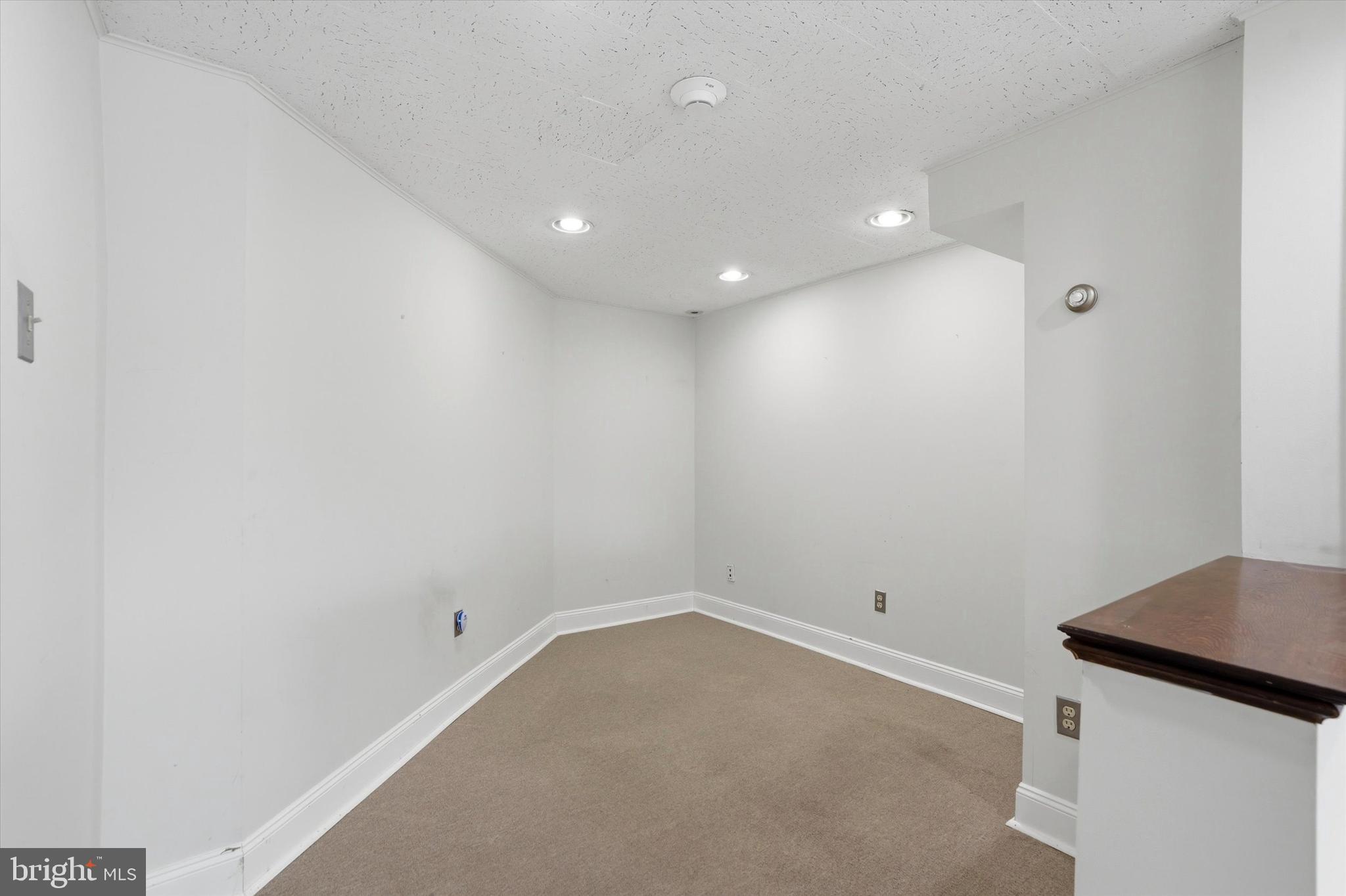 1001 E DARBY ROAD FIRST FLOOR UNIT A