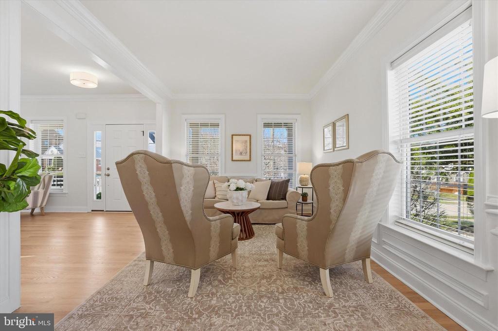 15 E MERCER AVENUE