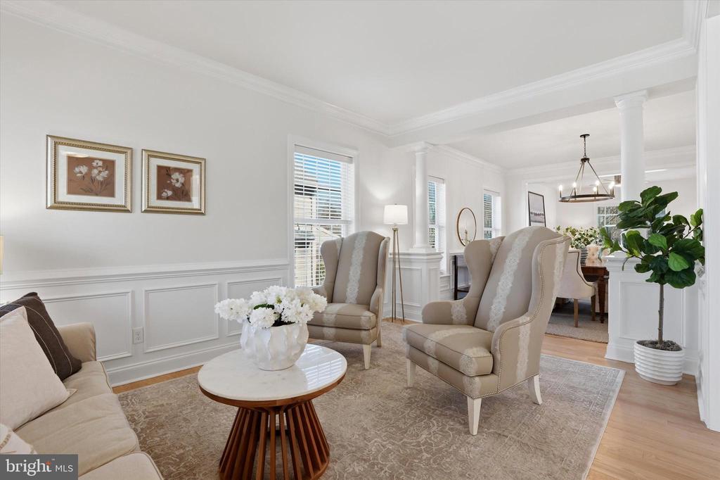 15 E MERCER AVENUE