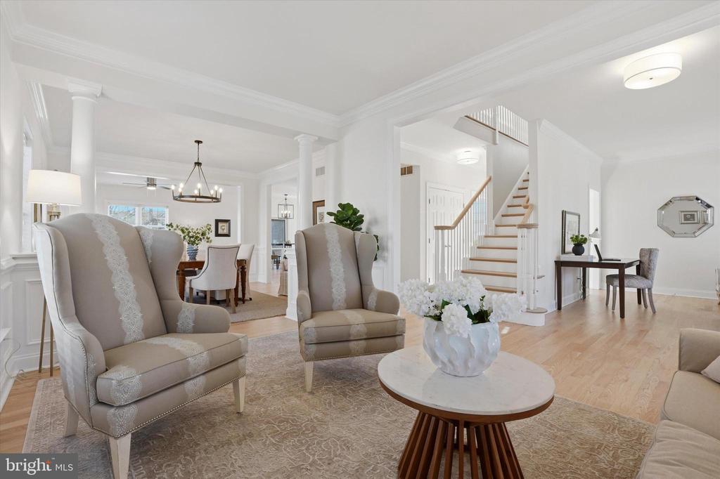 15 E MERCER AVENUE