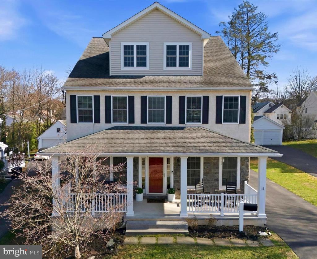 15 E MERCER AVENUE