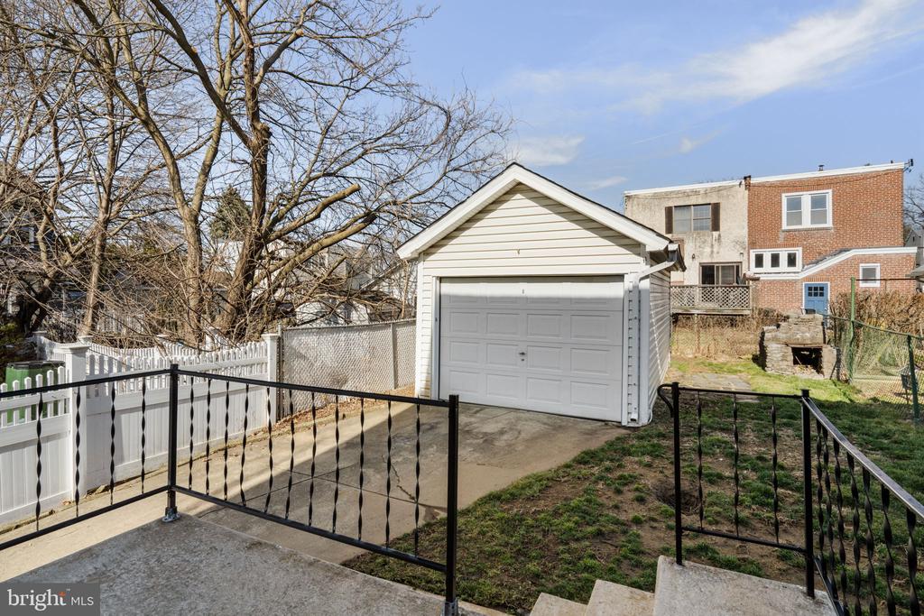 264 PANCOAST AVENUE