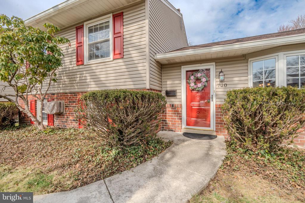 720 EVANS ROAD