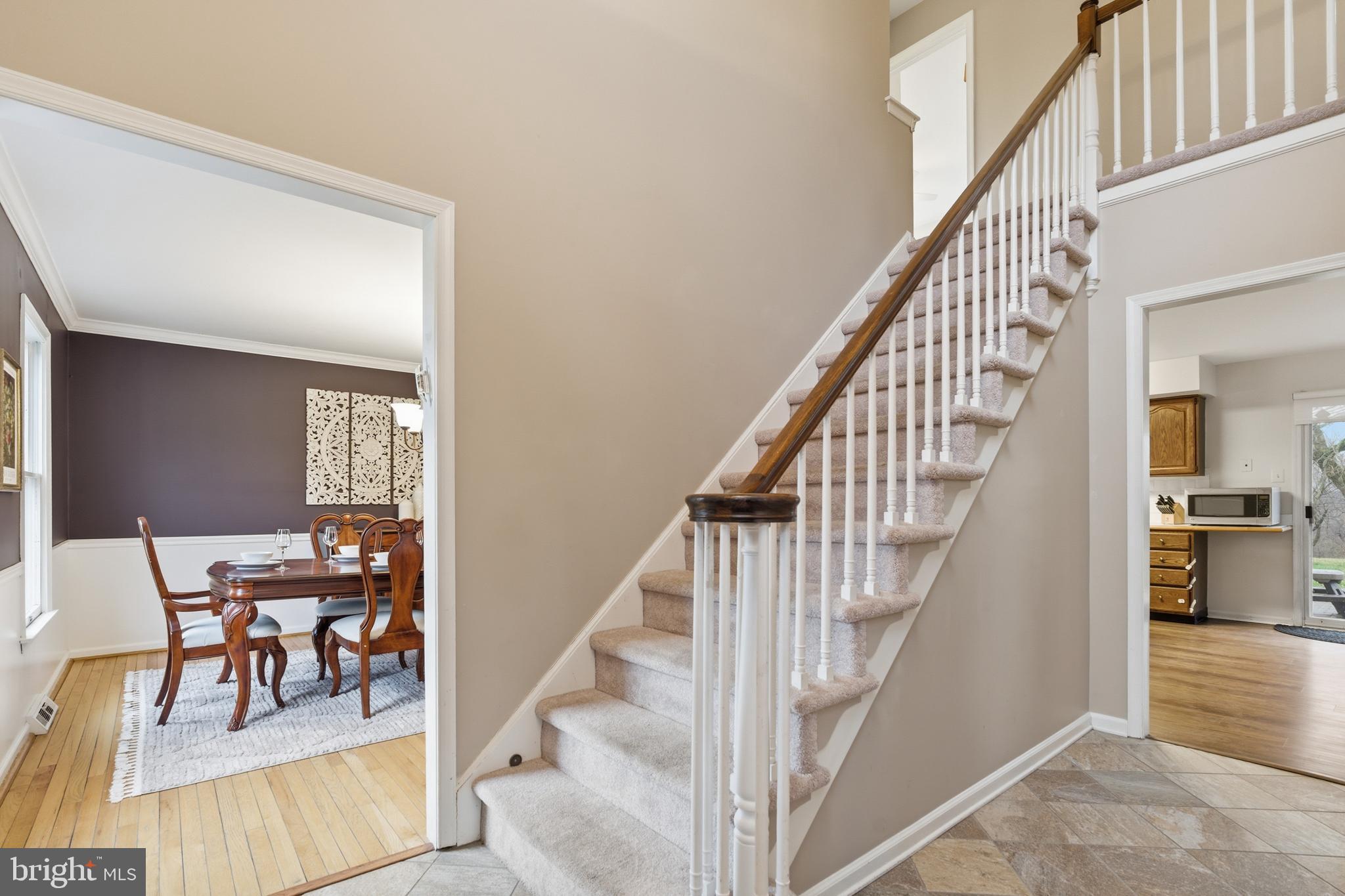 305 COUNTRYVIEW DRIVE