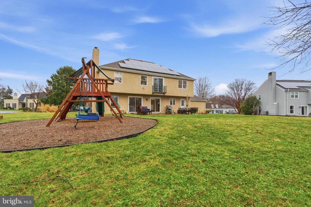 305 COUNTRYVIEW DRIVE