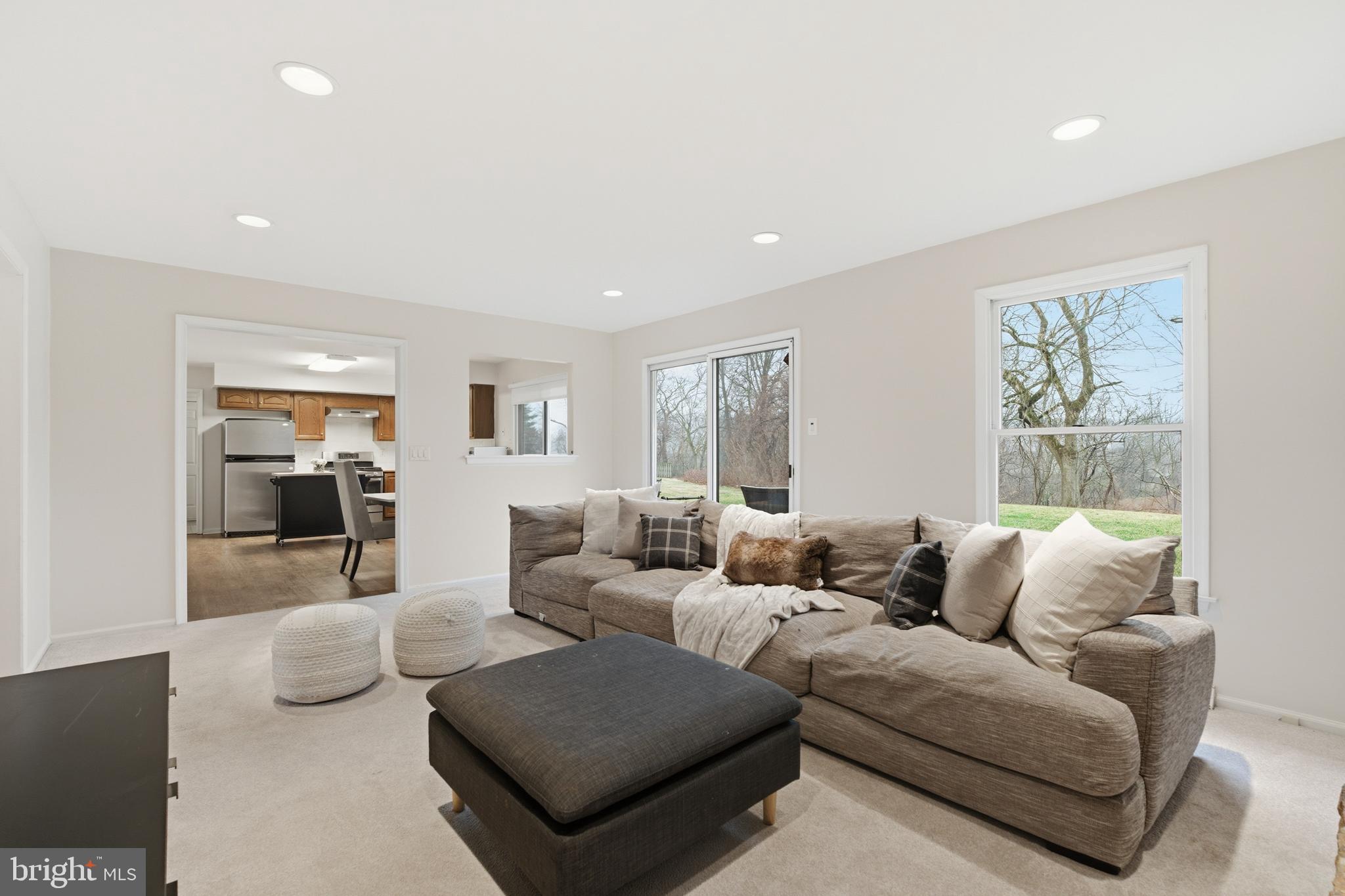 305 COUNTRYVIEW DRIVE