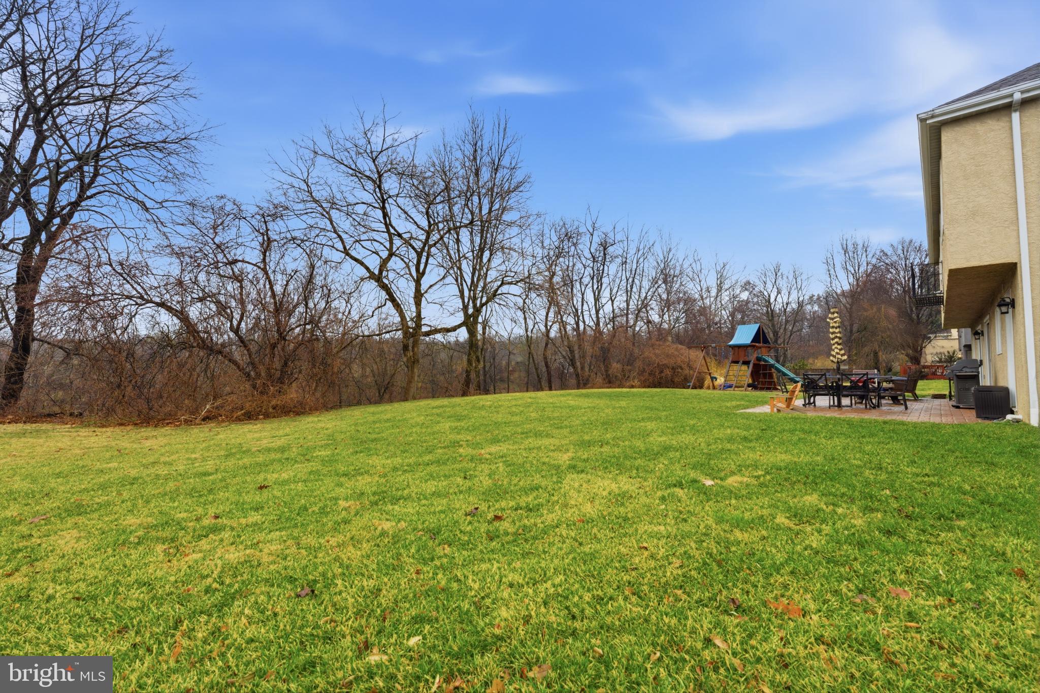 305 COUNTRYVIEW DRIVE