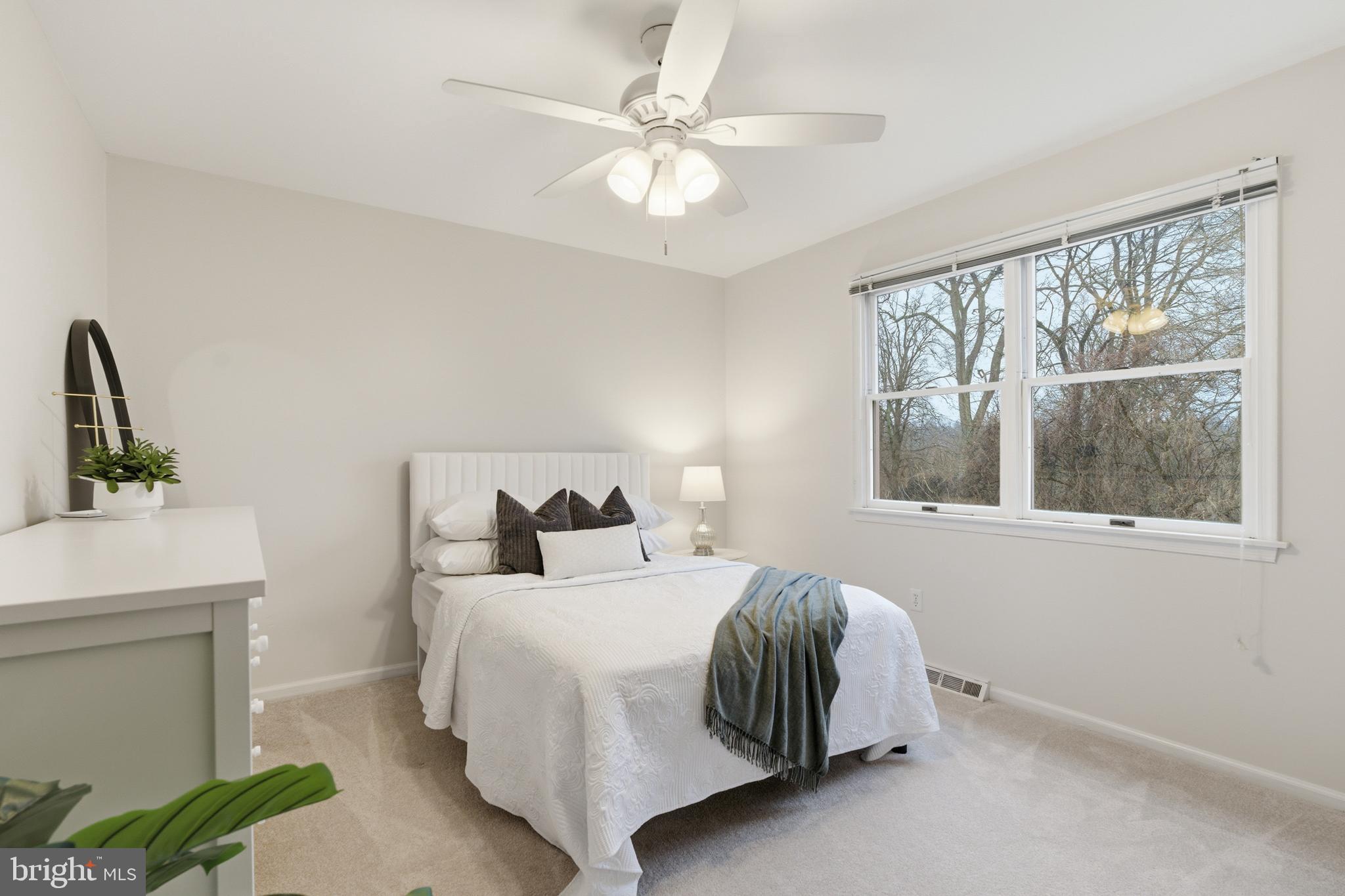 305 COUNTRYVIEW DRIVE