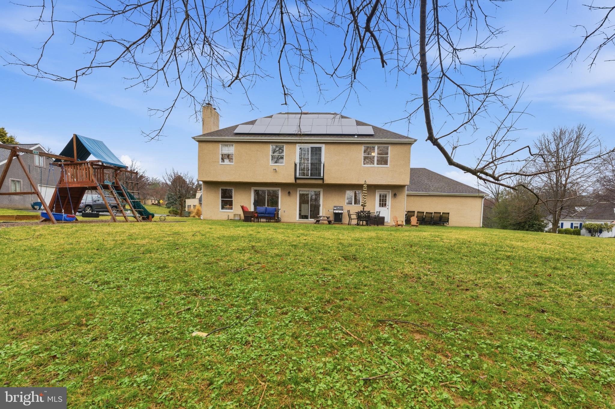 305 COUNTRYVIEW DRIVE