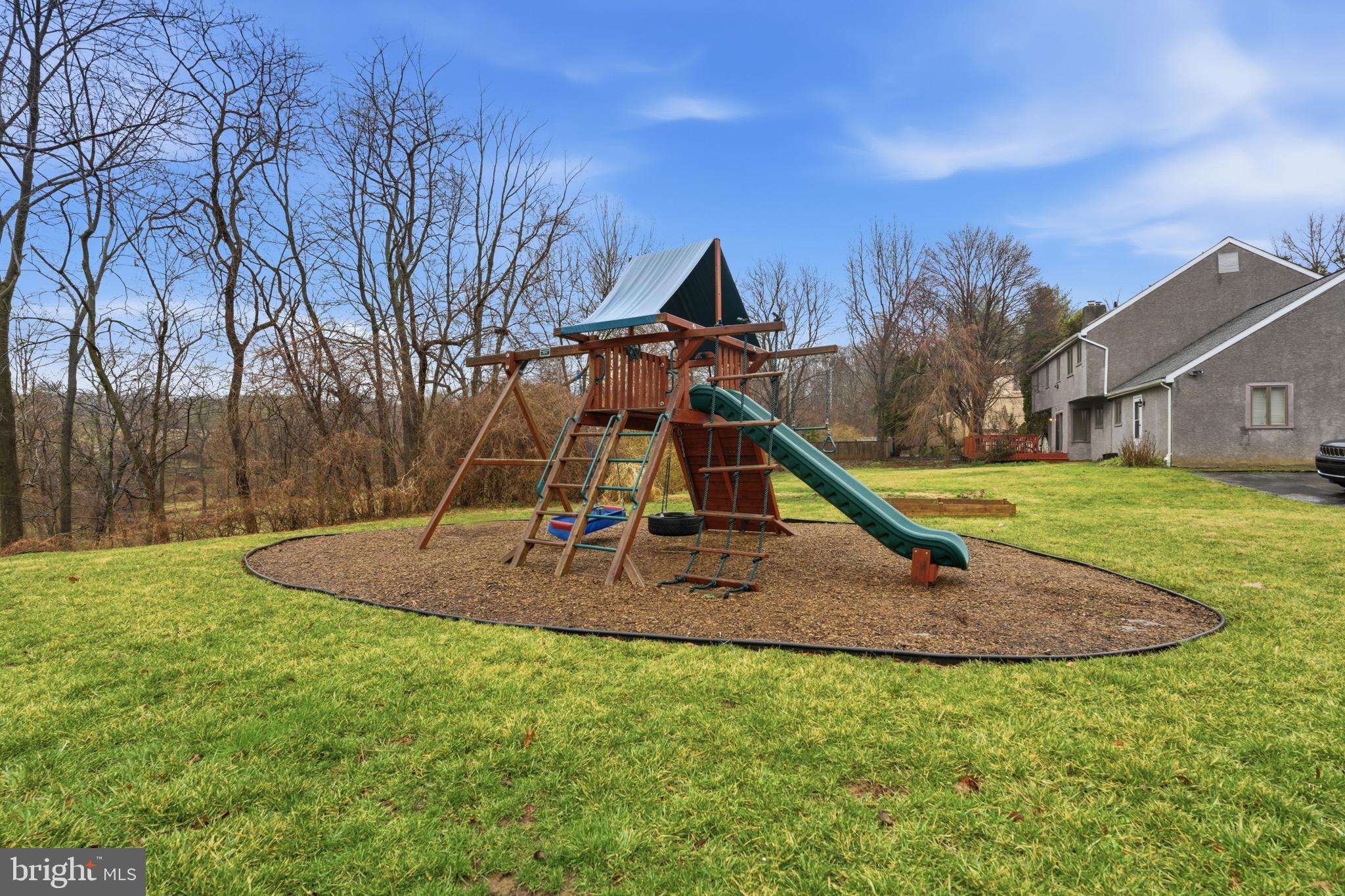 305 COUNTRYVIEW DRIVE