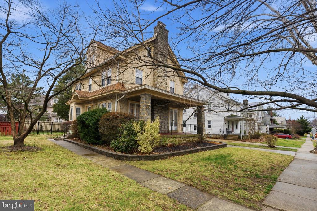 638 TURNER AVENUE
