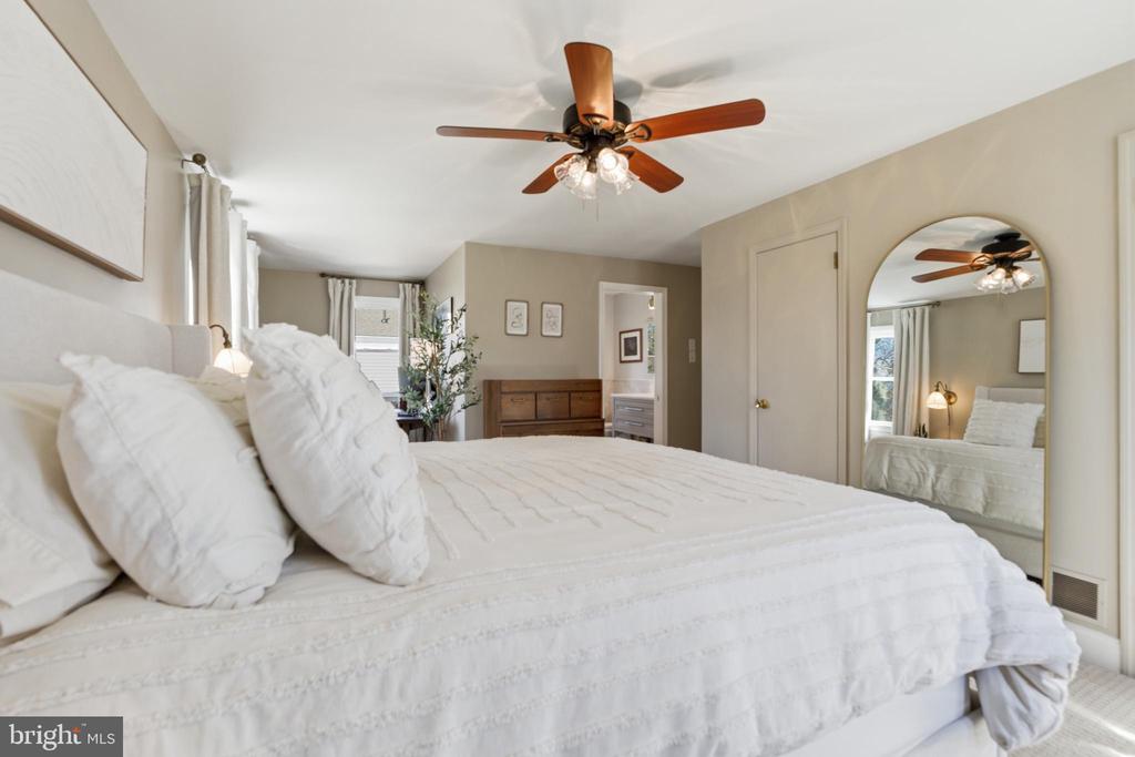 402 TWIN OAKS DRIVE